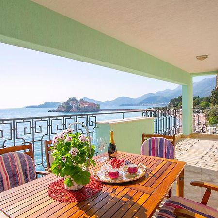Montesan Luxury Apartment Beach Front Sveti Stefan Exterior foto