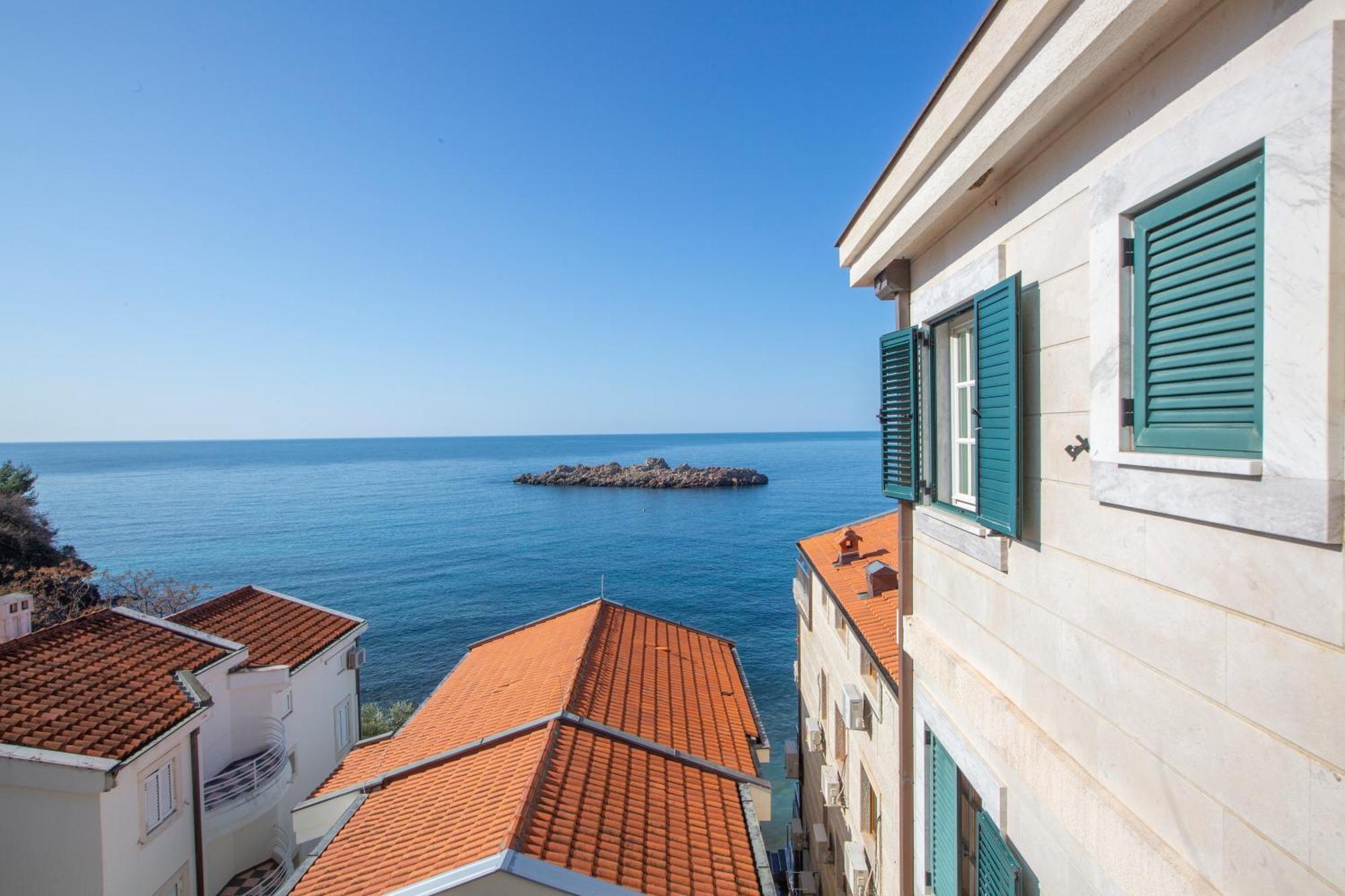 Montesan Luxury Apartment Beach Front Sveti Stefan Exterior foto