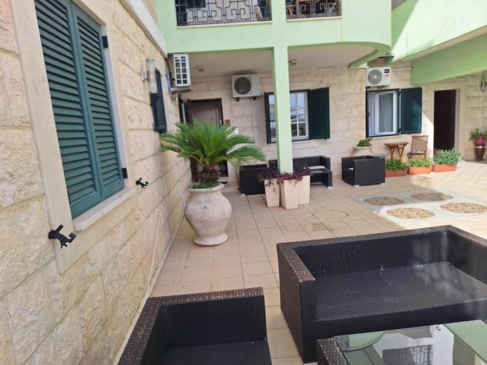 Montesan Luxury Apartment Beach Front Sveti Stefan Exterior foto