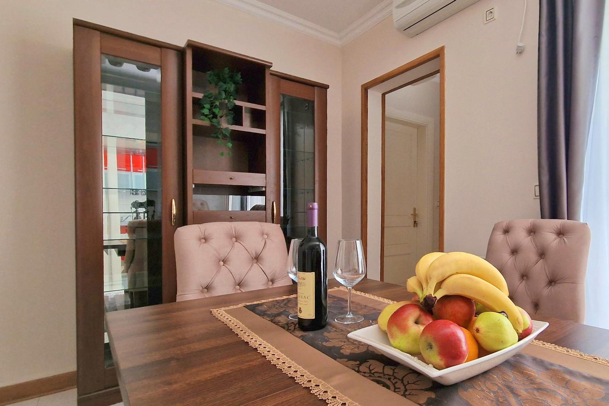 Montesan Luxury Apartment Beach Front Sveti Stefan Exterior foto
